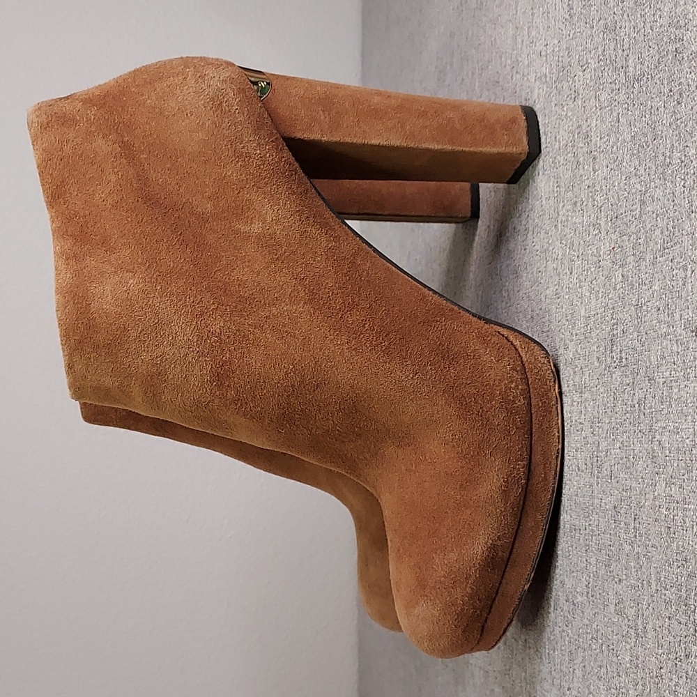 Michael Kors Haven Tan Suede Zip-Up Ankle Bootie Heels Size 9.5 - Picture 4 of 13